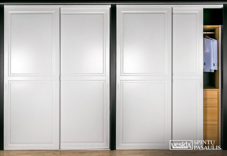 Vesida 6B stumdomosios durys su frezuotais raštais suteiks kokybės pojūtį